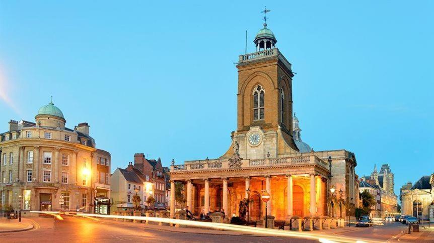 Northampton Central Oasis Exteriér fotografie